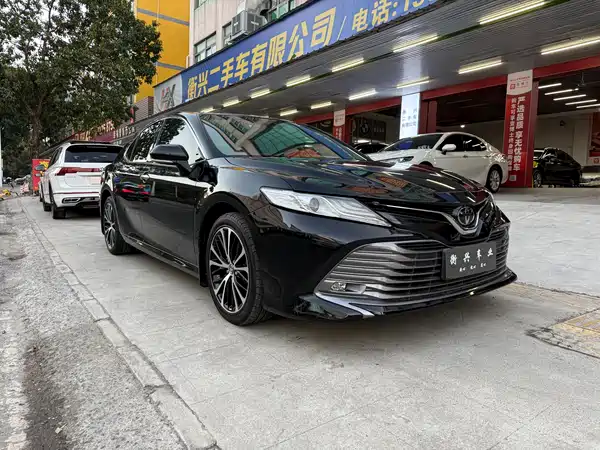Toyota Camry 2019