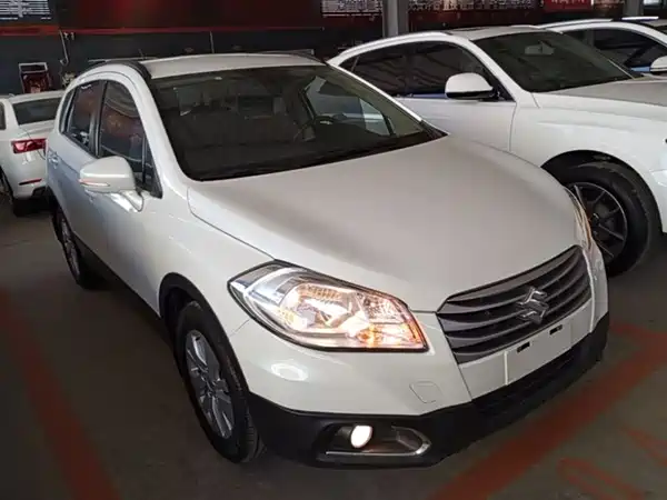 Suzuki S-Cross 2014