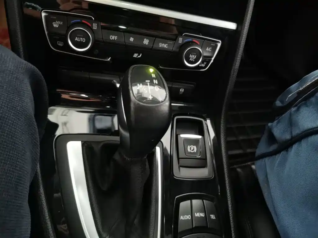 BMW 2 Series Active Tourer 2017 — фото 14