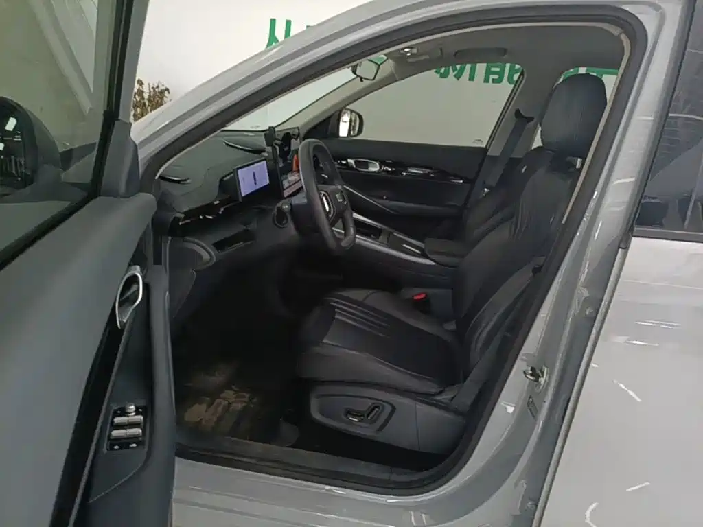 Geely Galaxy E5 2025 — фото 16