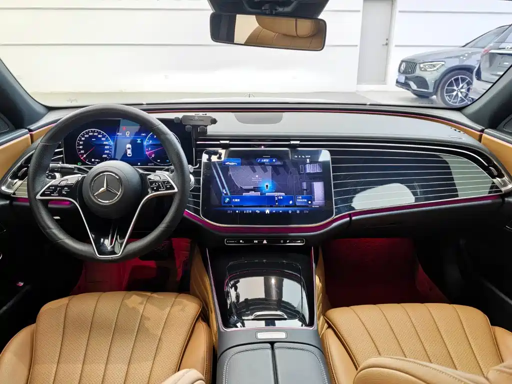 Mercedes-Benz E-Class 2024