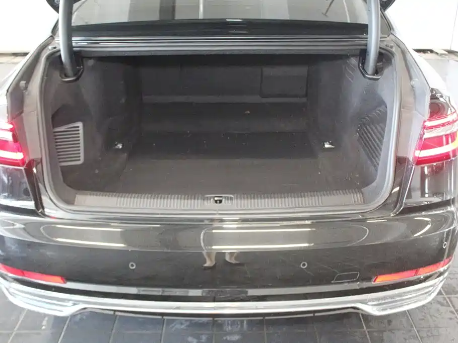 Audi A8 2021