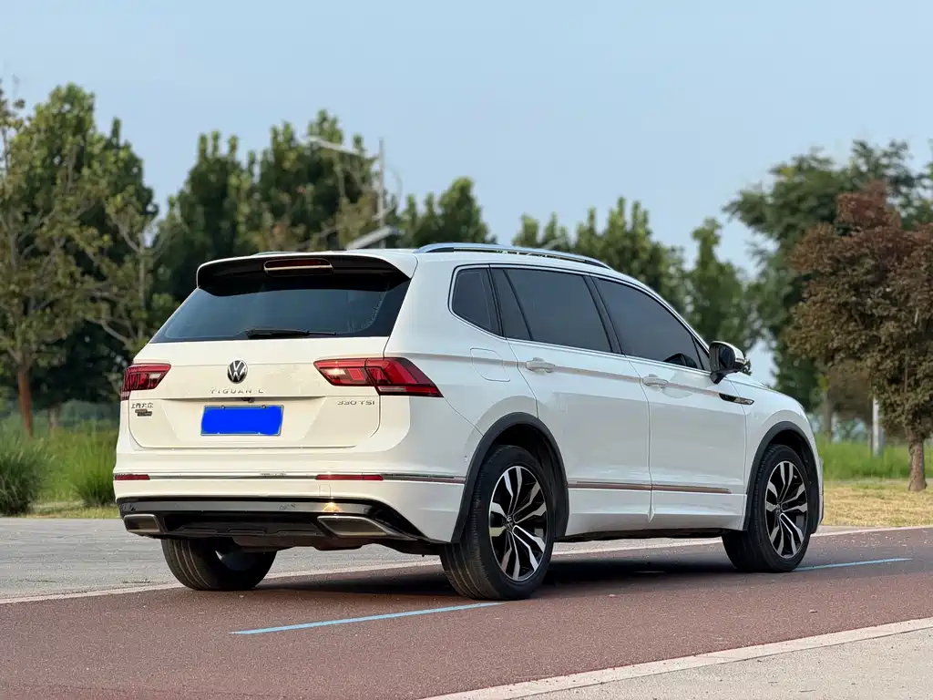 Volkswagen Tiguan L 2021 — фото 6
