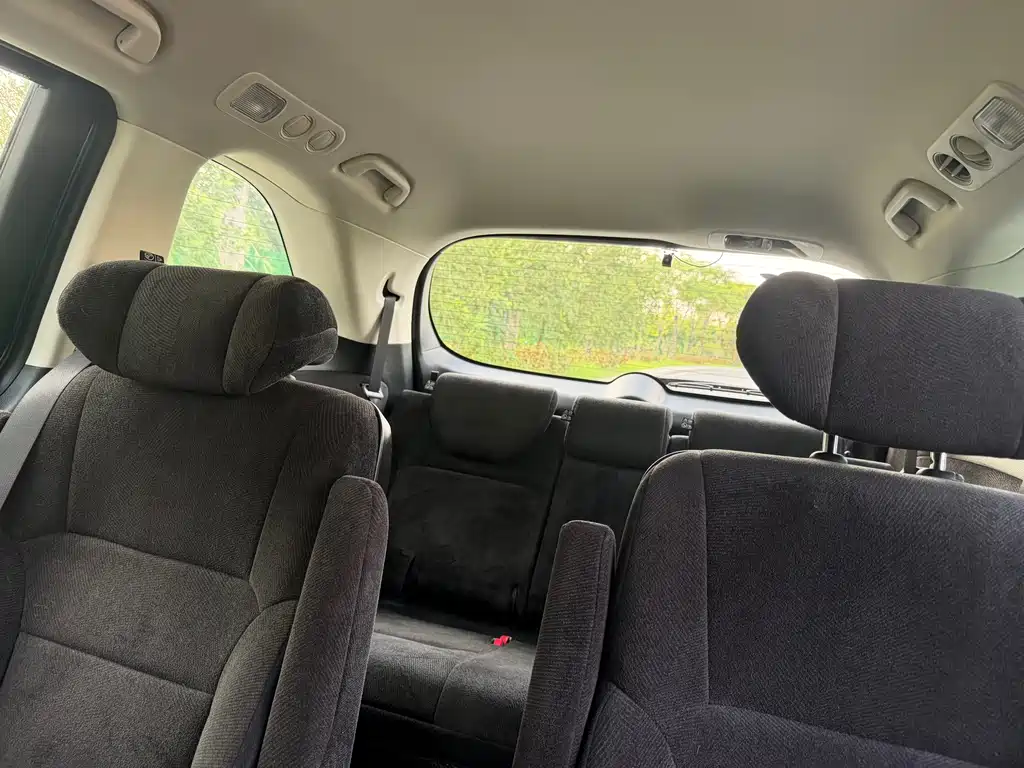 Honda Odyssey 2018 — фото 11