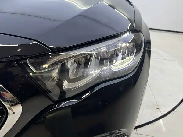 Mercedes-Benz E-Class 2024