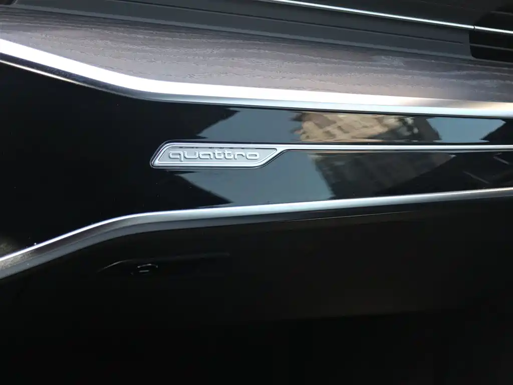 Audi A6L 2023 — фото 13