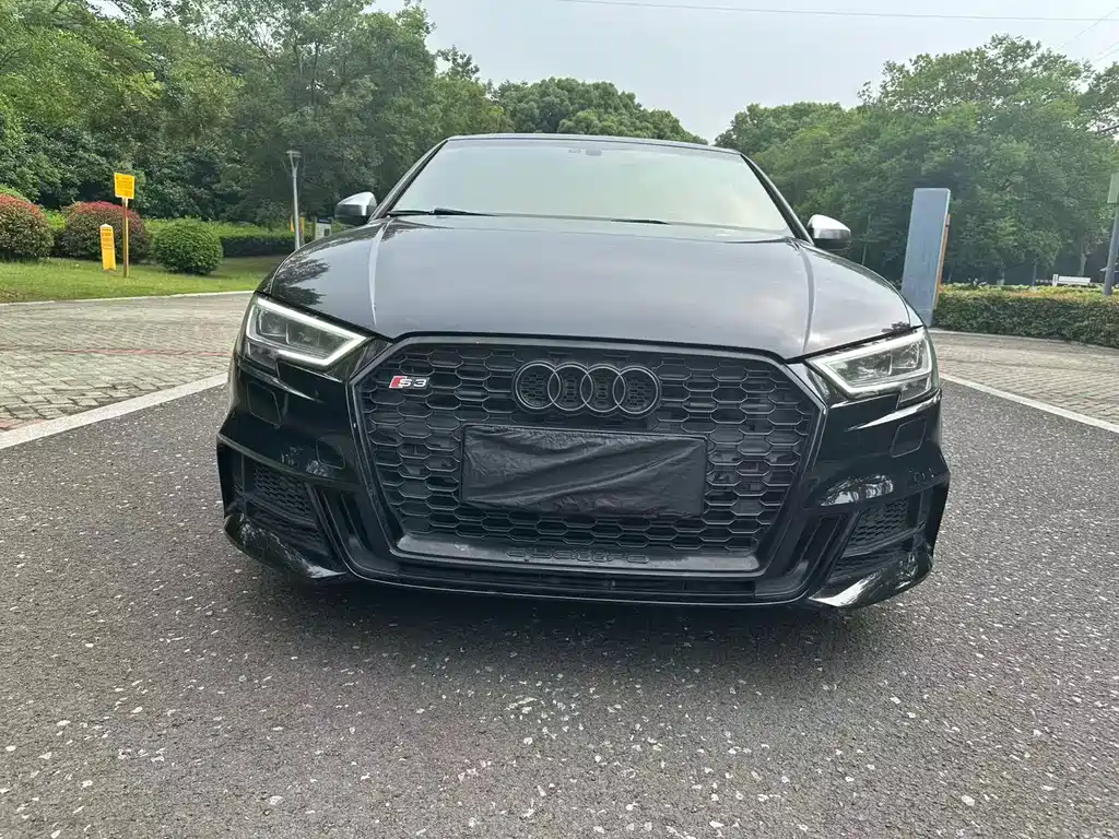 Audi S3 2018 — фото 2