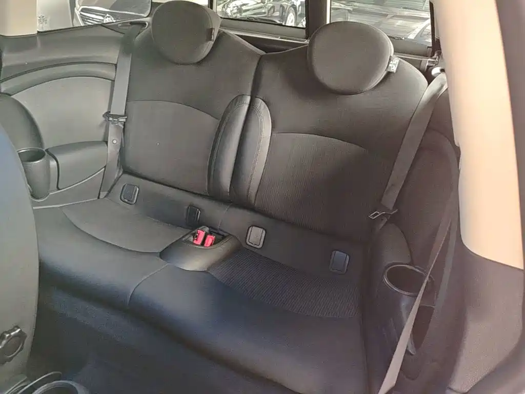 MINI Clubman 2015 — фото 17