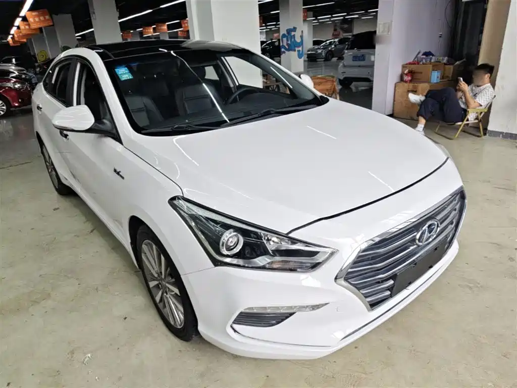 Hyundai Mistra 2017 — фото 4