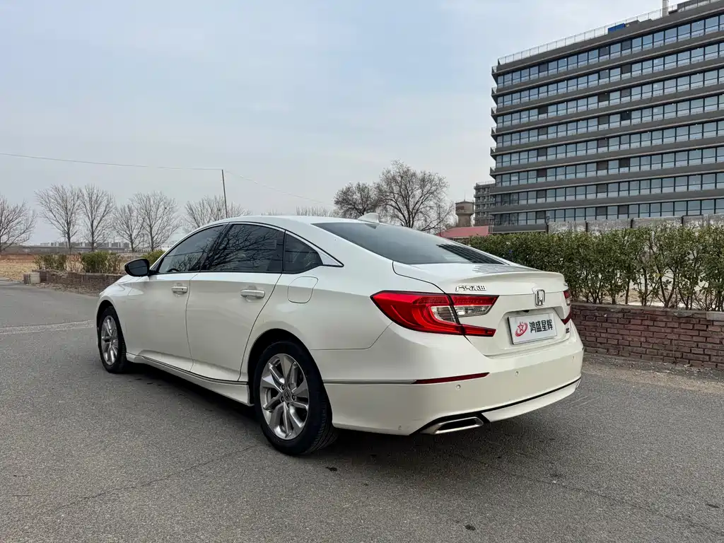 Honda Accord 2019 — фото 6