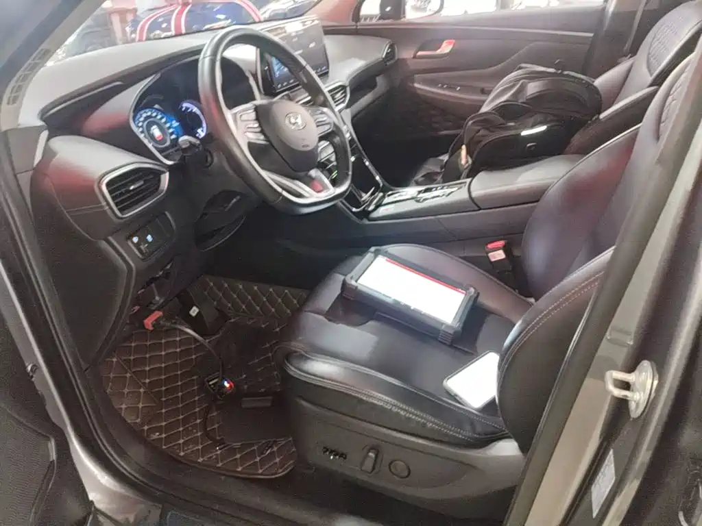 Hyundai Santa Fe 2019 — фото 16