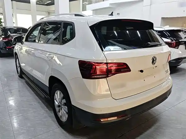 Volkswagen Tharu 2020