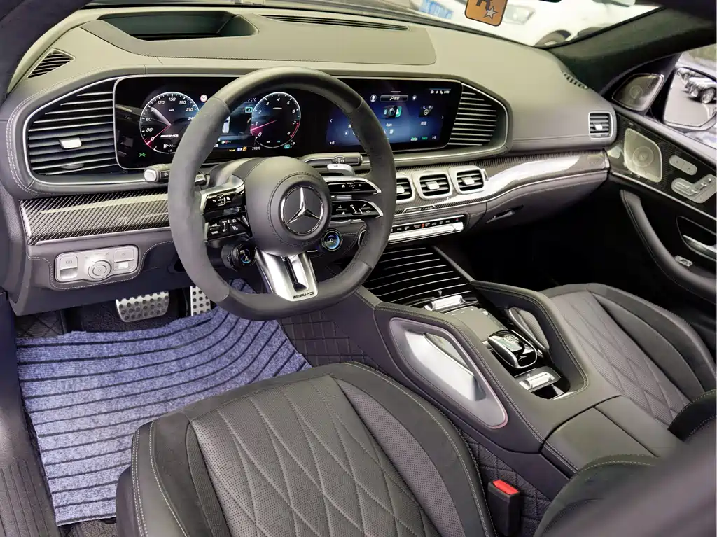 Mercedes-Benz GLS AMG 2024 — фото 12