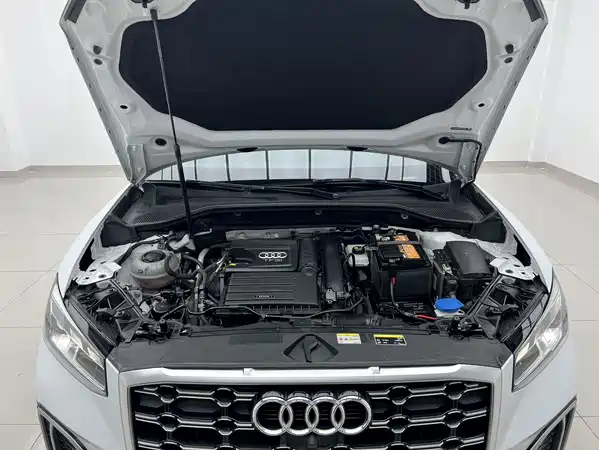 Audi Q2L 2023