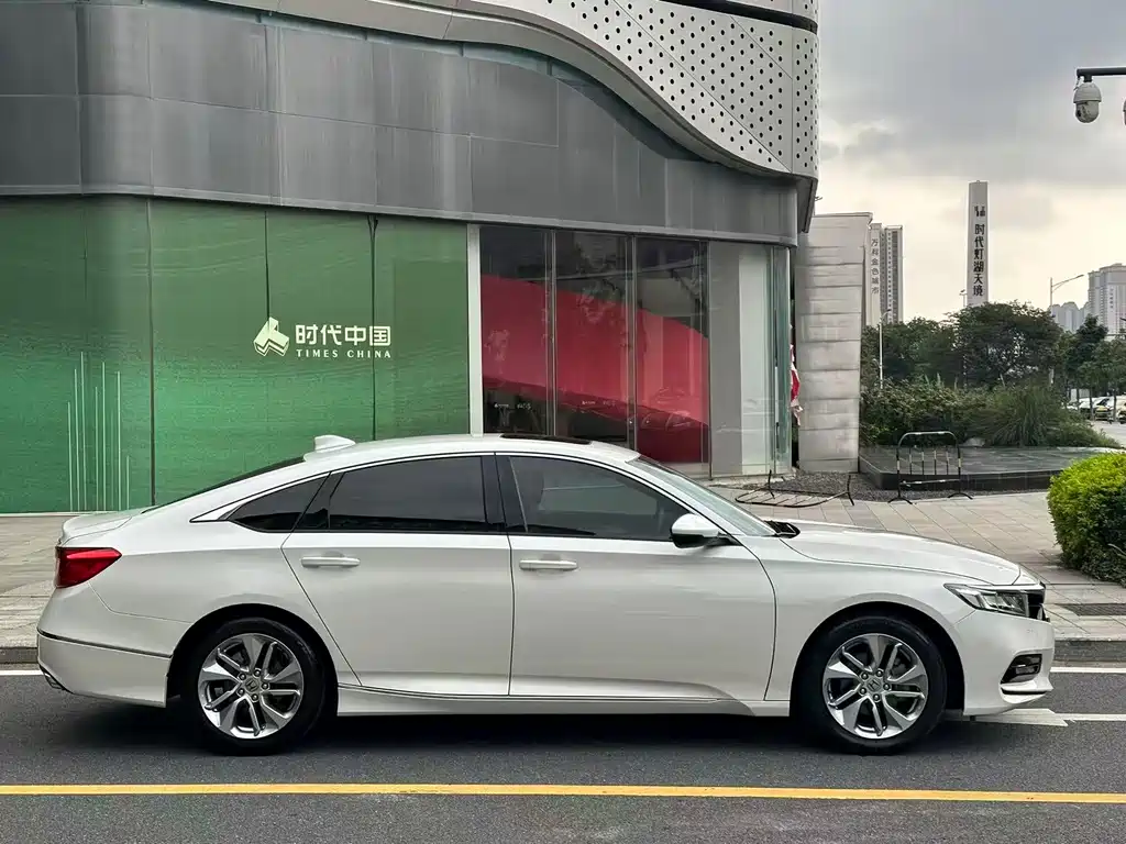 Honda Accord 2020 — фото 4