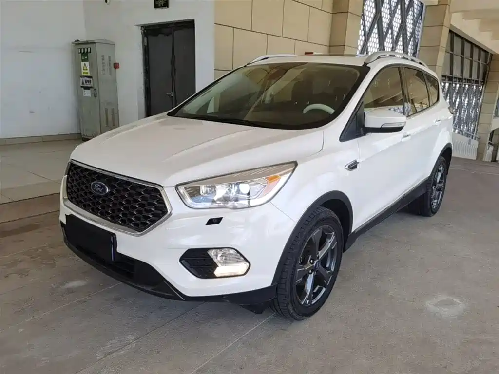Ford Kuga 2019 — фото 2