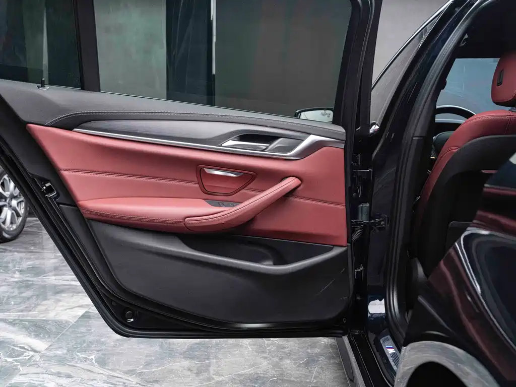 BMW 5 Series New Energy 2022 — фото 14