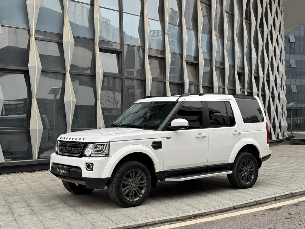 Land Rover Discovery 2016 — фото 1