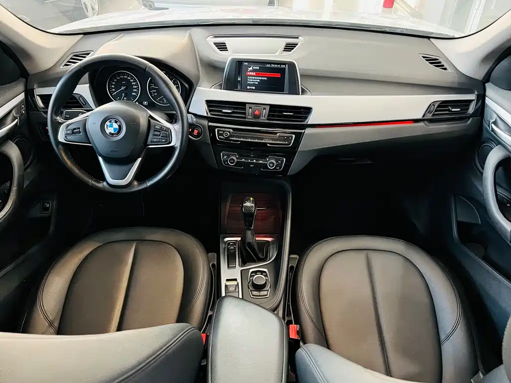 BMW X1 2017 — фото 24