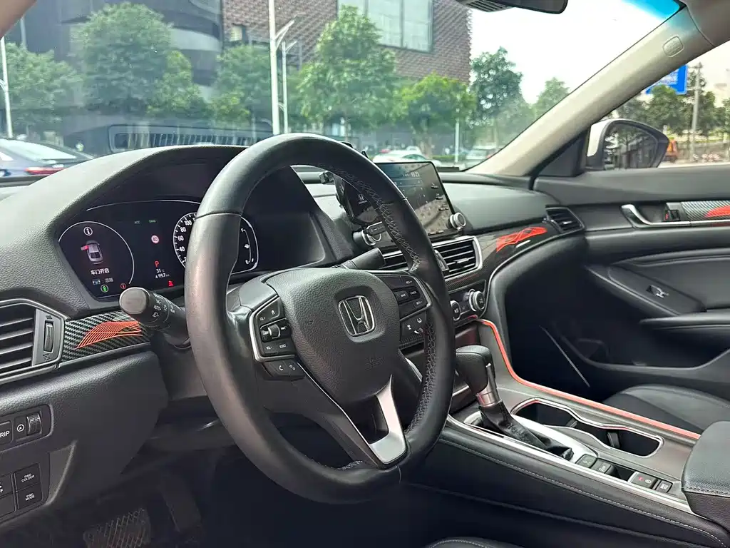 Honda Accord 2020 — фото 6