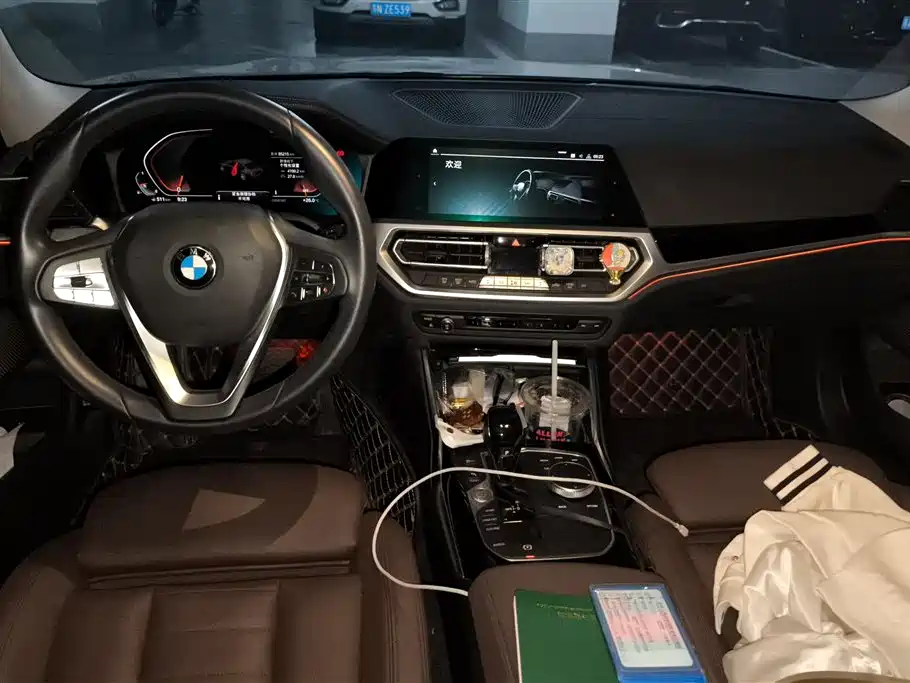 BMW 3 Series 2019 — фото 12