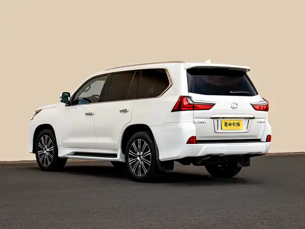 Lexus LX 2019