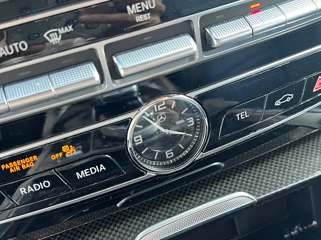 Mercedes-Benz G-Class 2019 — фото 11