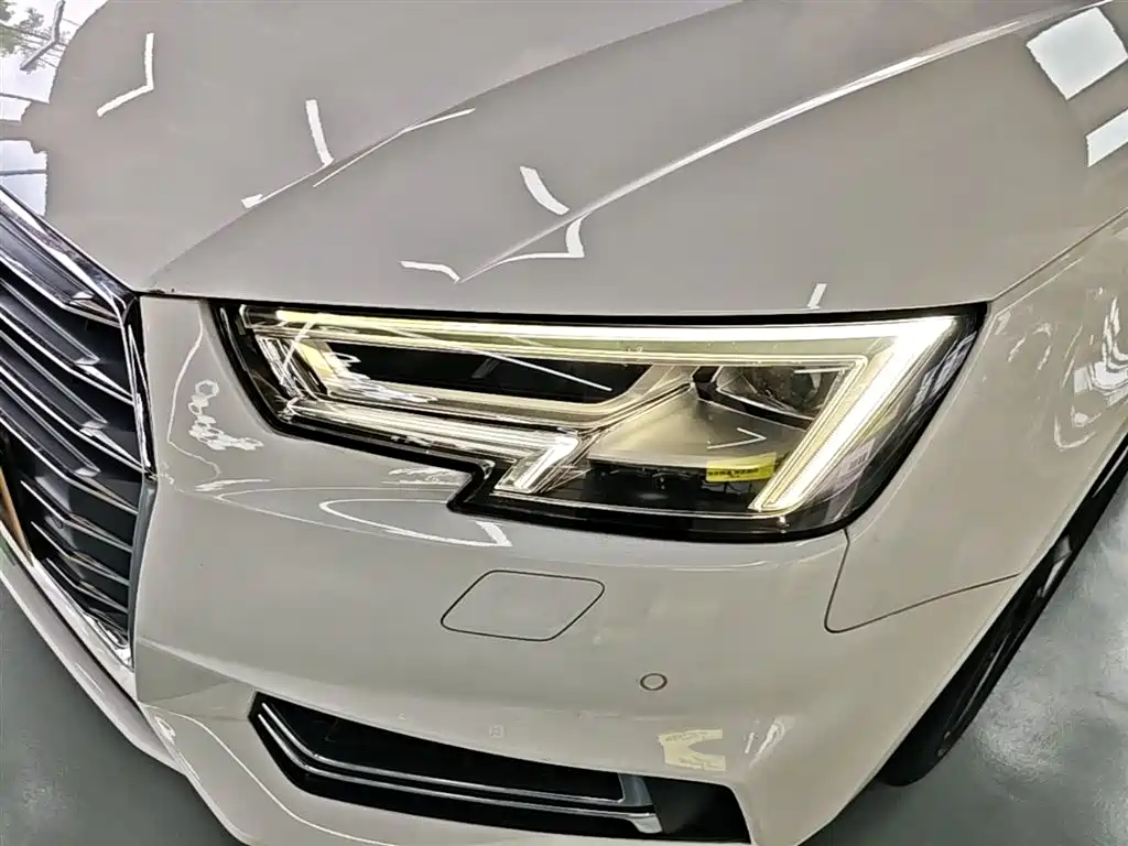 Audi A4L 2017 — фото 24