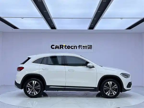 Mercedes-Benz GLA 2020