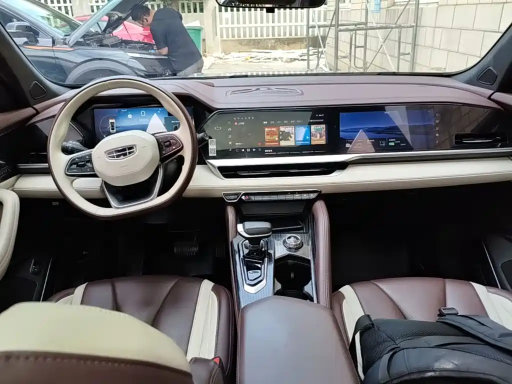 Geely Xingyue L 2023 — фото 10