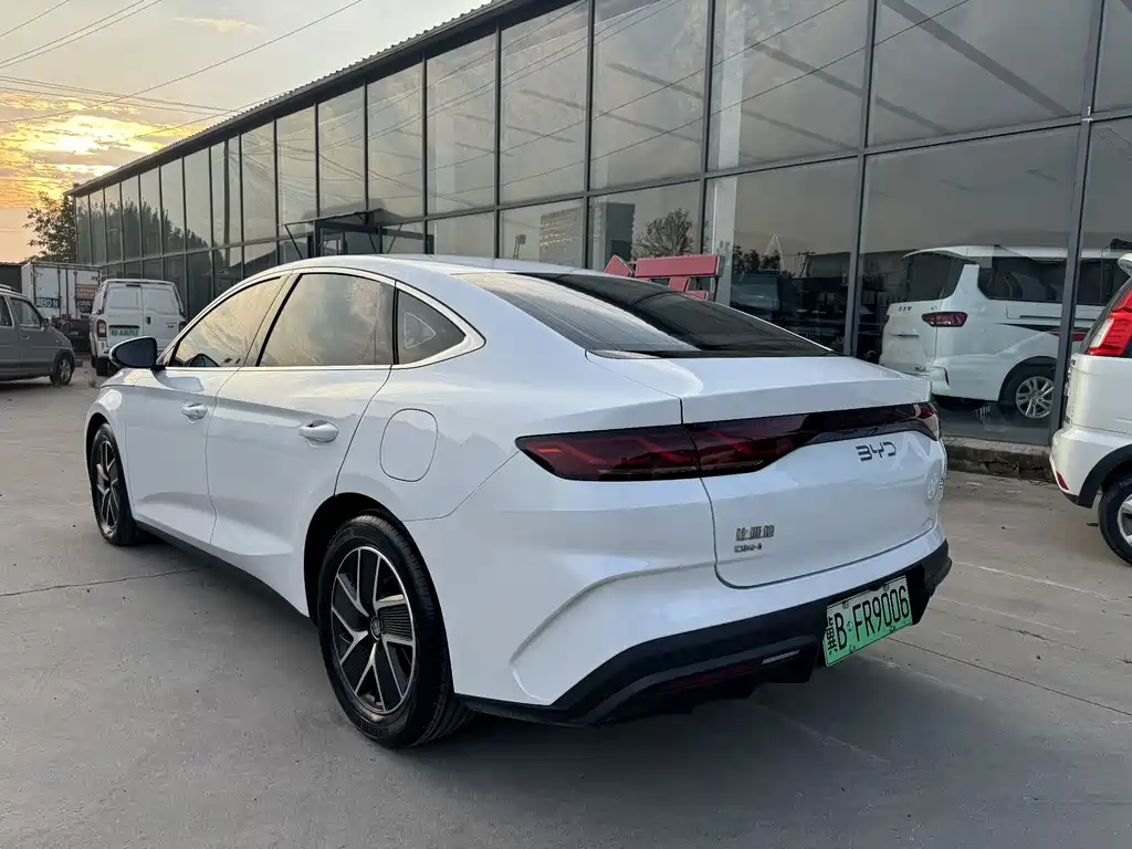 BYD Qin L 2025 — фото 12