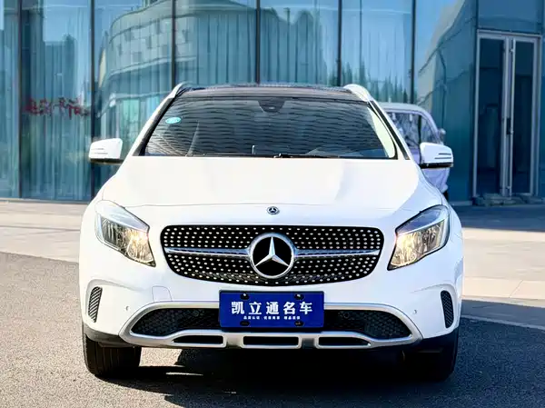 Mercedes-Benz GLA 2019
