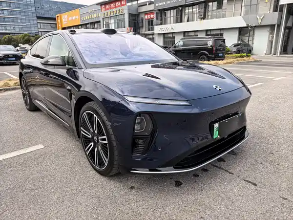 NIO ET9 2025