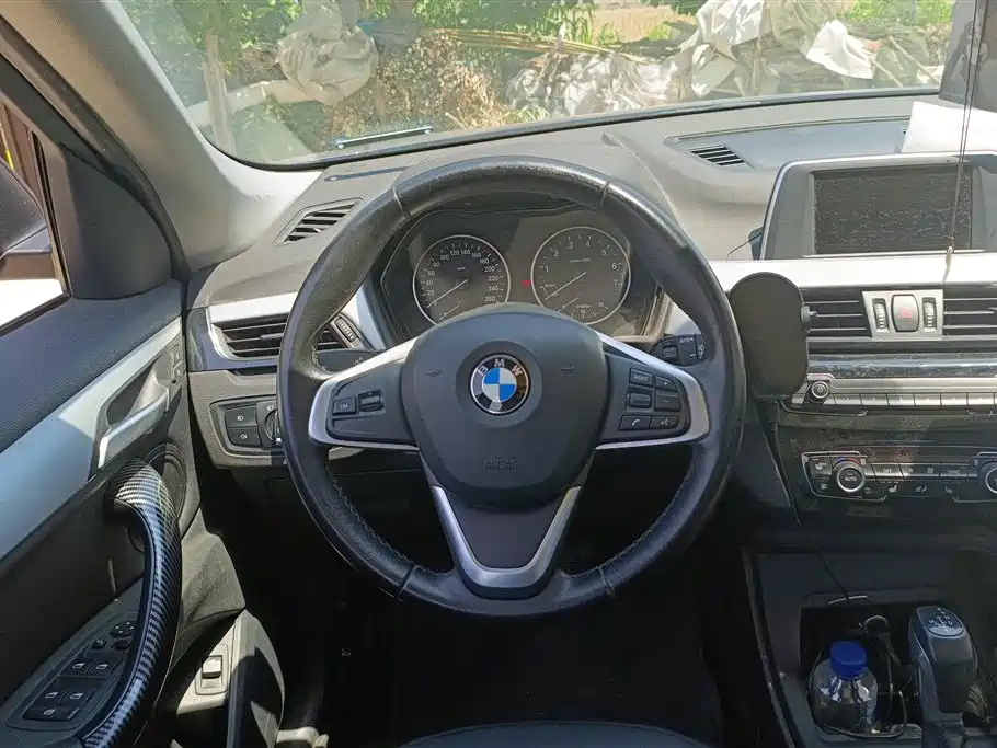 BMW X1 2017 — фото 15