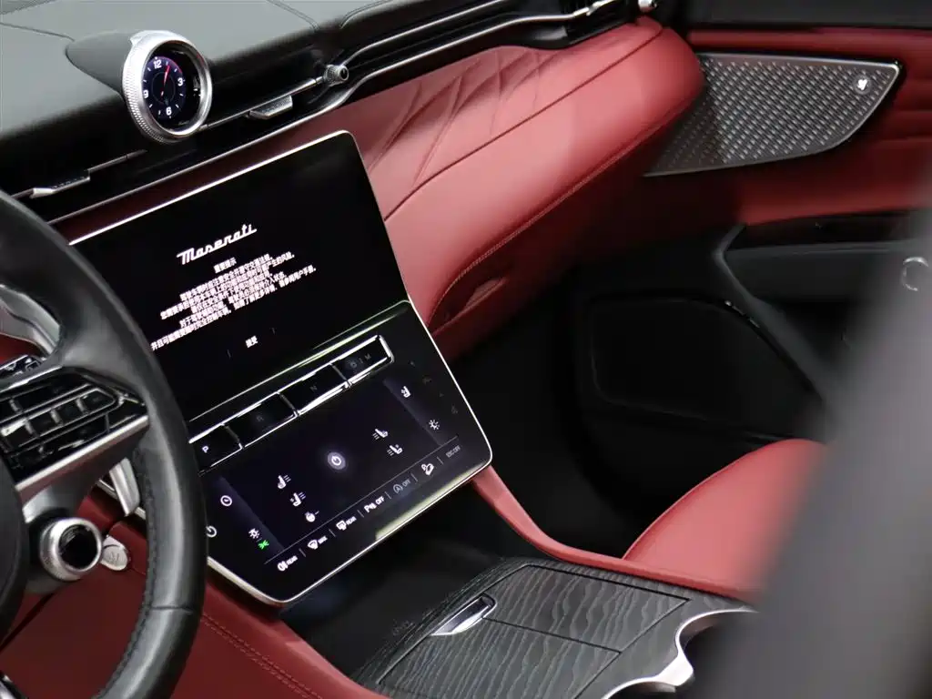 Maserati Grecale 2023 — фото 10