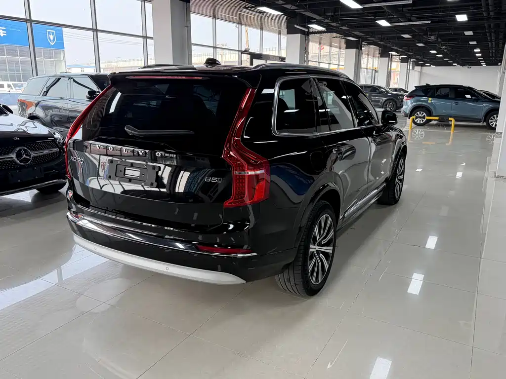 Volvo XC90 2021 — фото 4