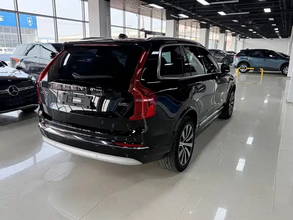 Volvo XC90 2022