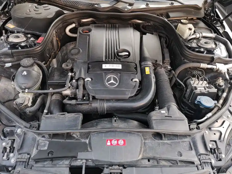 Mercedes-Benz E-Class 2014 — фото 10