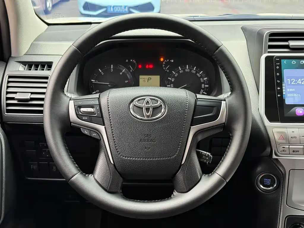 Toyota Prado 2020 — фото 10