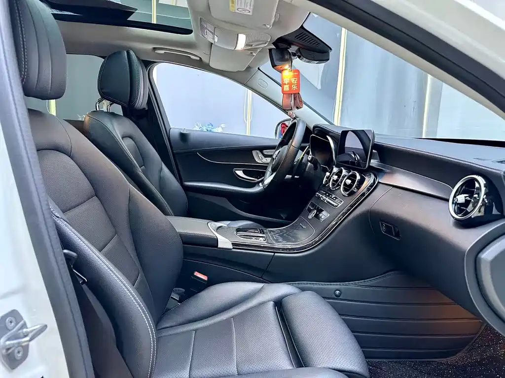Mercedes-Benz C-Class 2021 — фото 11