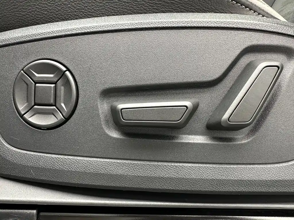 Audi Q3 2022 — фото 13