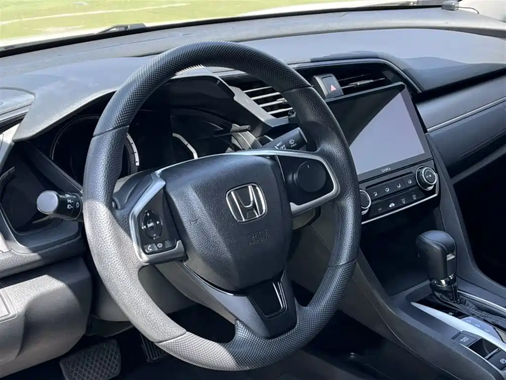 Honda Civic 2016 — фото 13