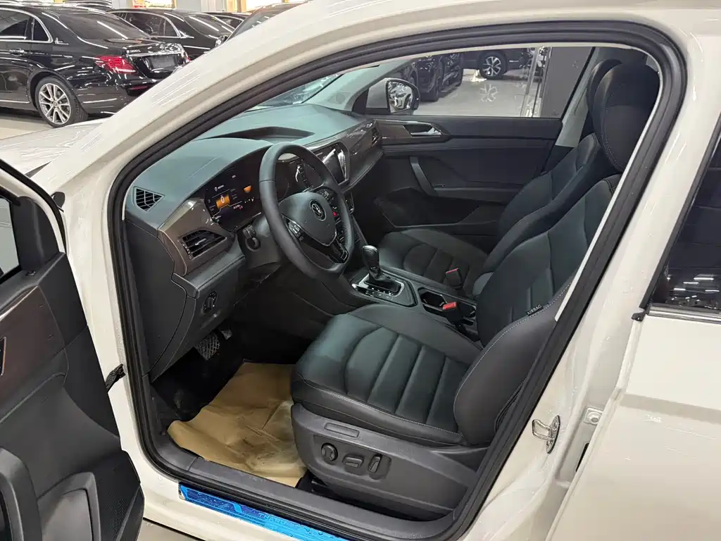 Volkswagen Tharu 2022