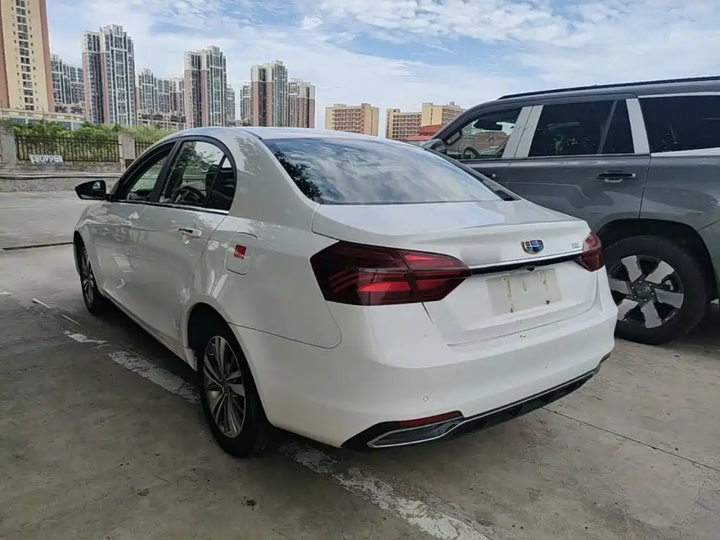 Geely Emgrand 2018