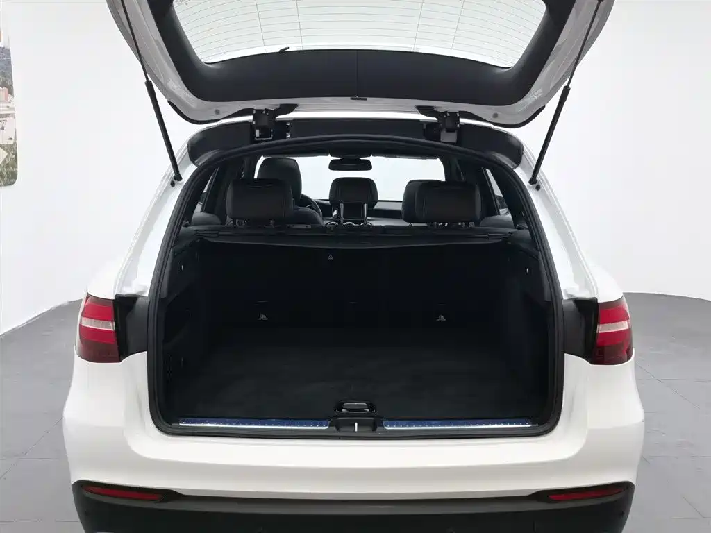Mercedes-Benz GLC 2019 — фото 16