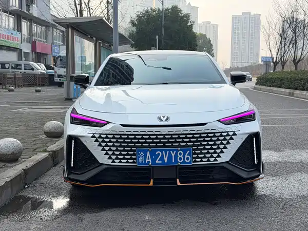 Changan UNI-V 2023