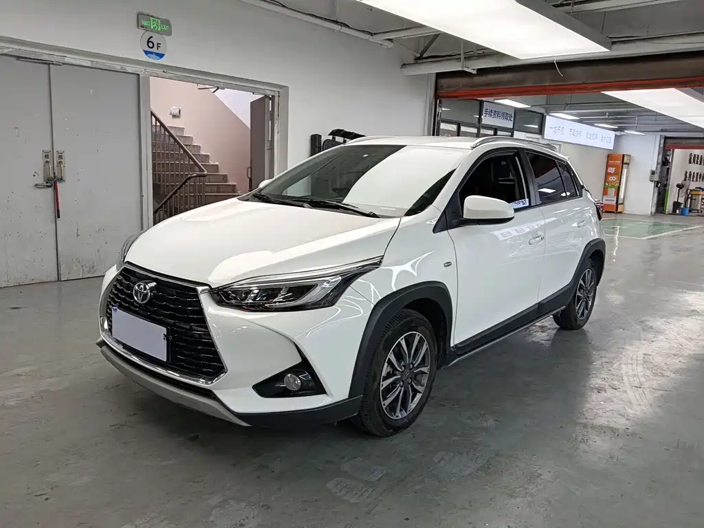 Toyota Yaris L 2022