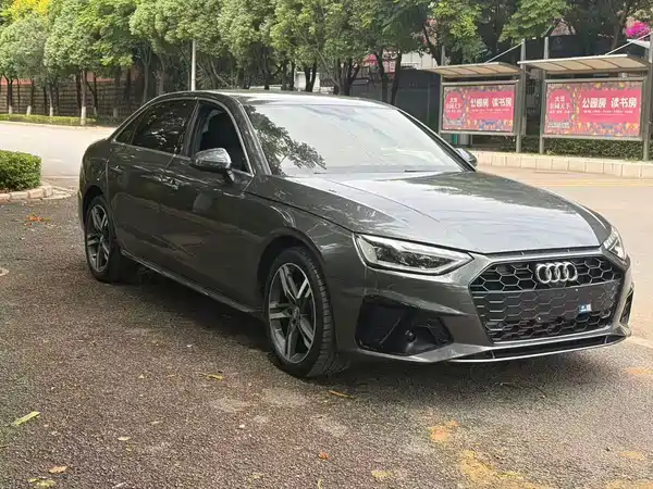 Audi A4L 2021
