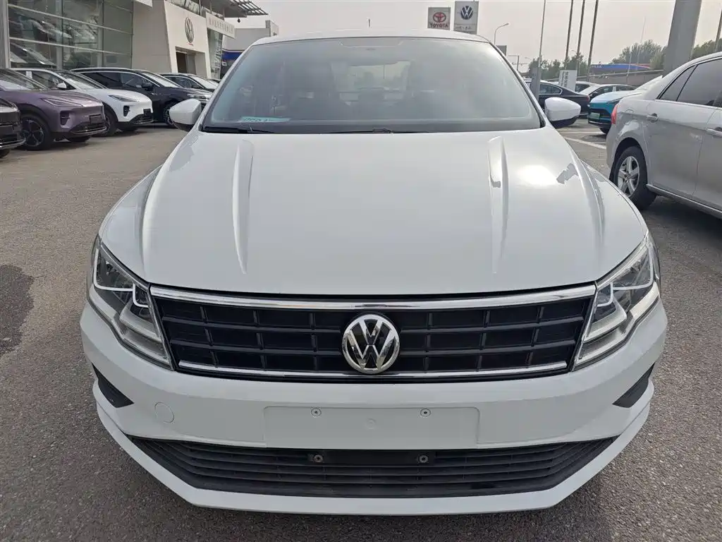 Volkswagen Jetta 2019 — фото 4