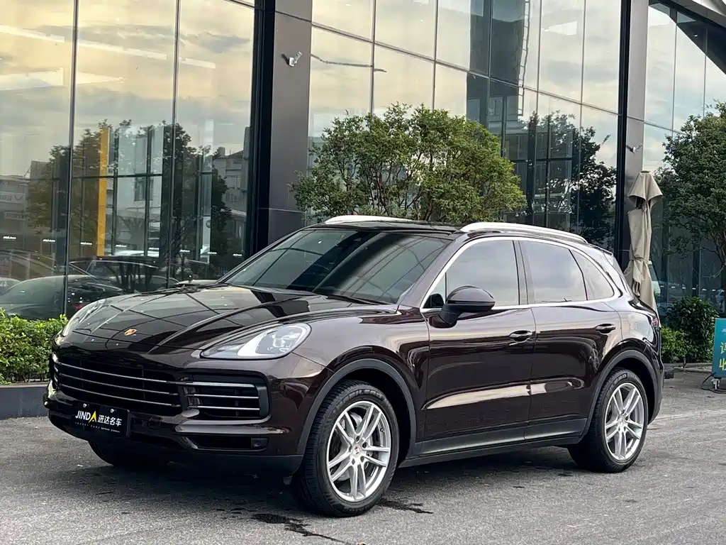 Porsche Cayenne 2020 — фото 1